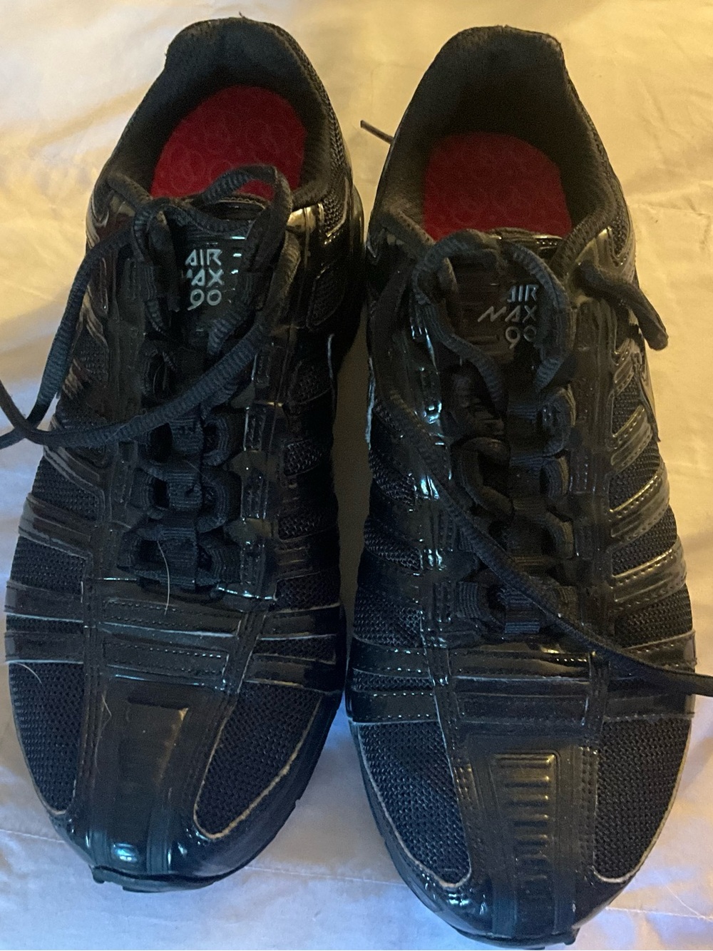 Women’s Athletic Lace-Up Sneakers in Black - 90 Style
